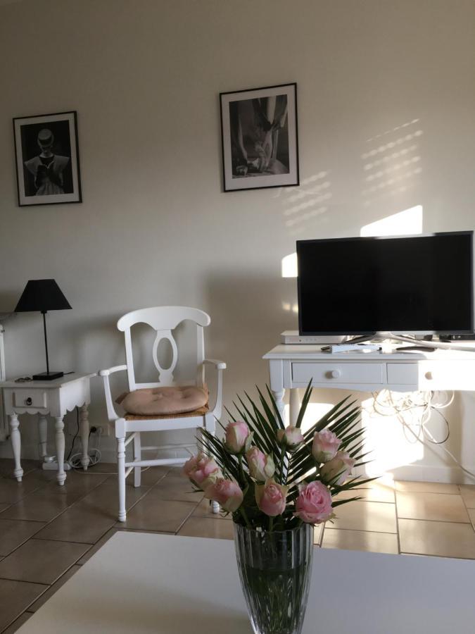 Cannes, Croisette, Palais Miramar 외부 사진