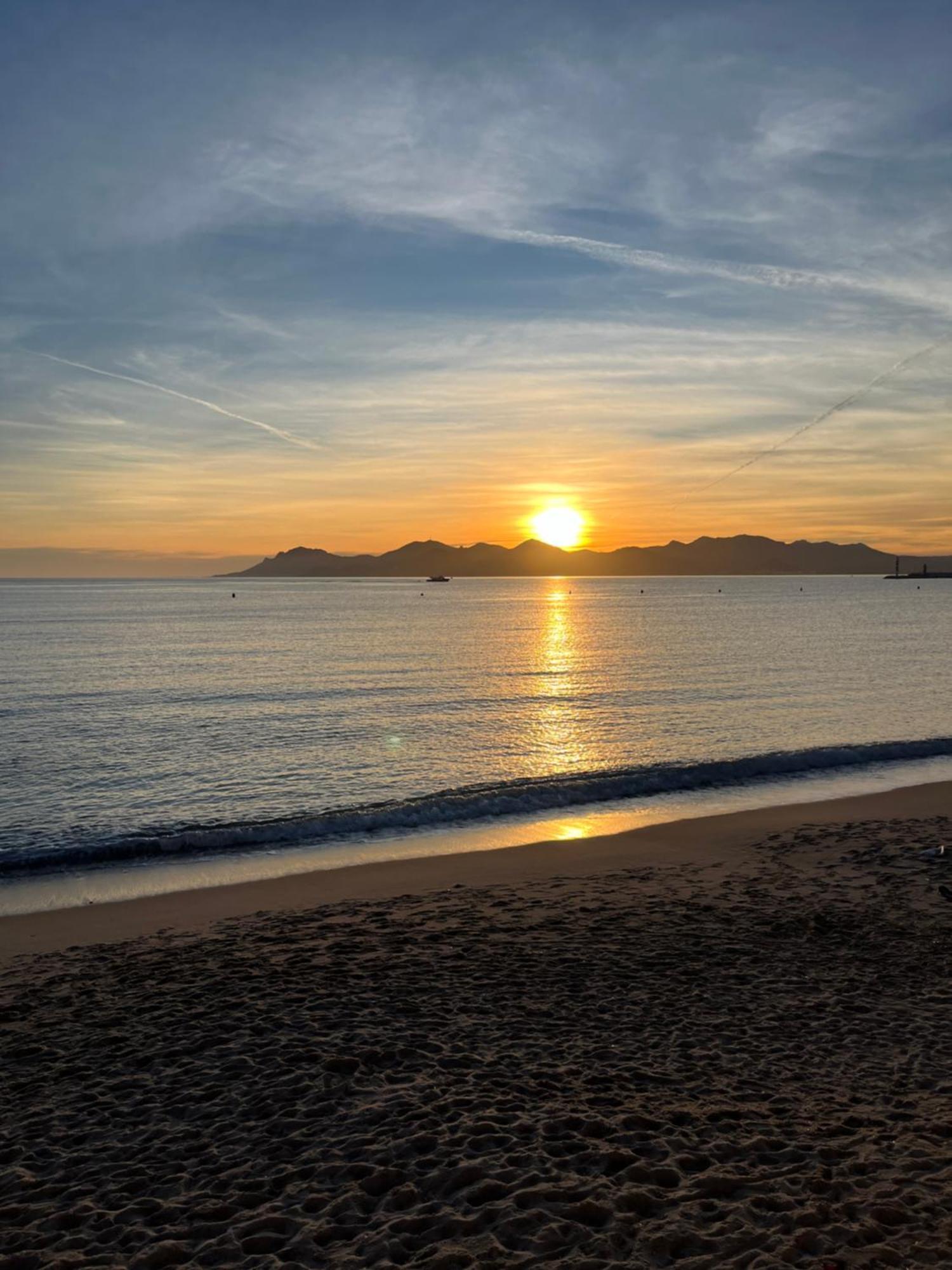 Cannes, Croisette, Palais Miramar 외부 사진